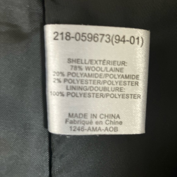 Uniqlo Very Black Wool Blend Short Cape Rare And Stylish Size L Fits M/L/XL - Picture 10 of 10